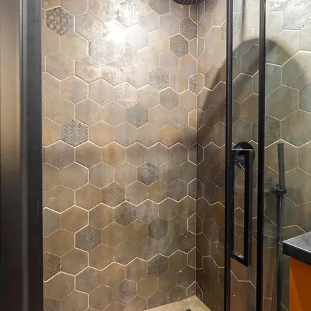 Erkel Homes By Stn *