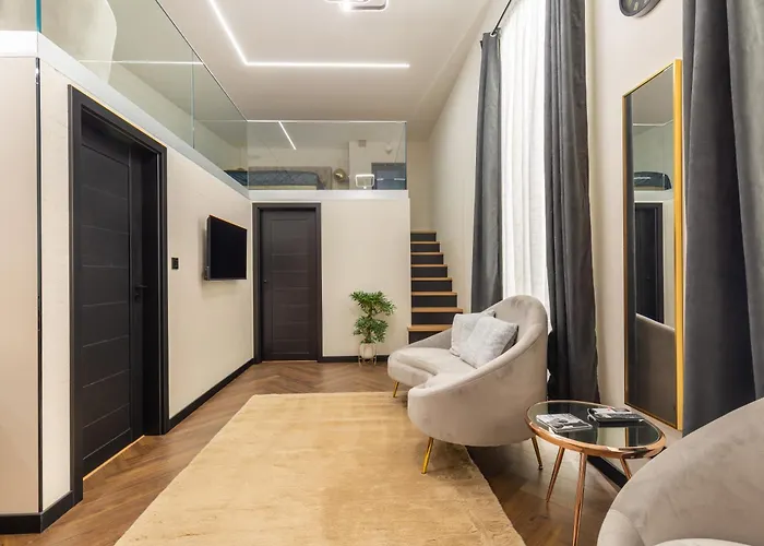 Erkel Homes By Stn 公寓